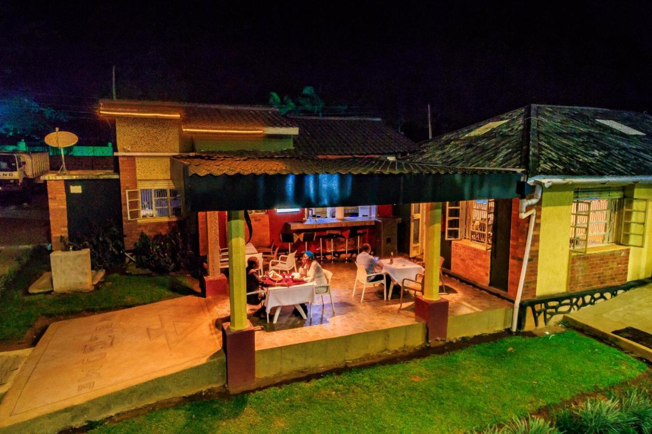 Frontiers Hotel Entebbe Exterior foto
