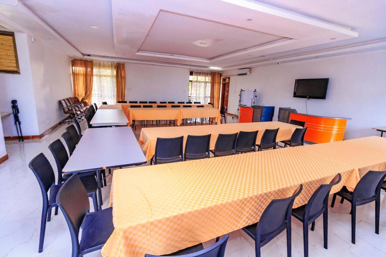 Frontiers Hotel Entebbe Exterior foto